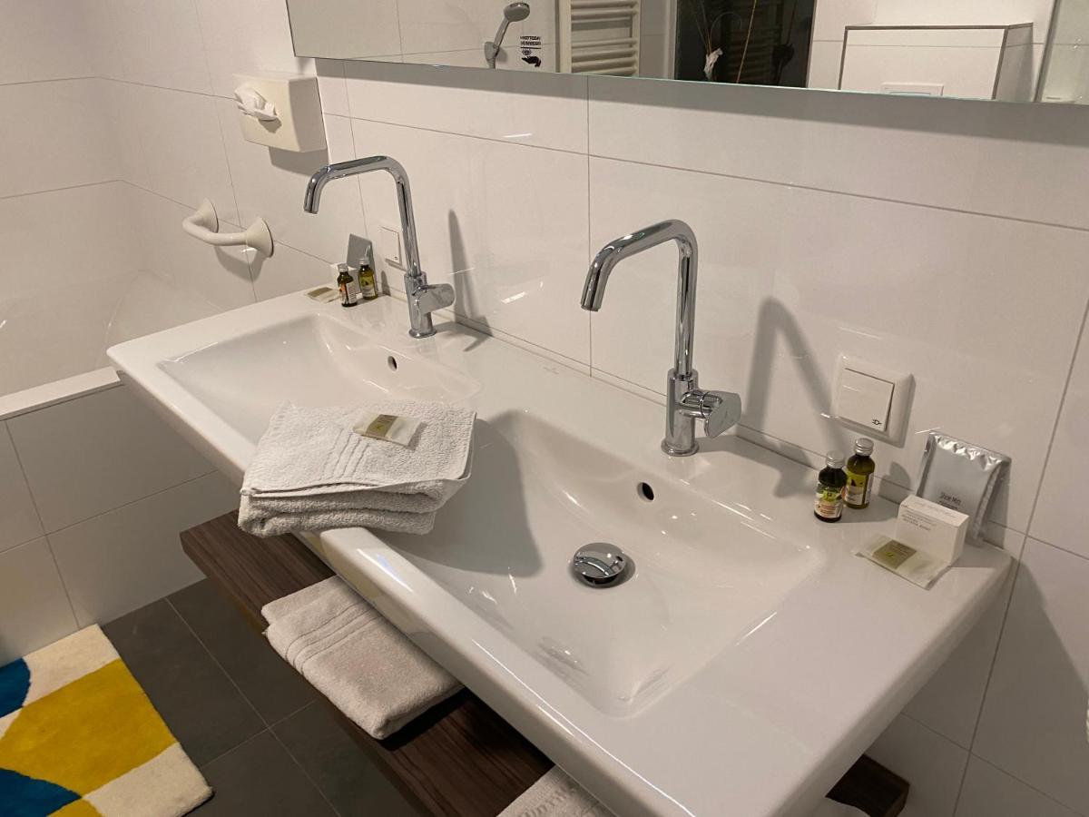 Hotel Faber Hoogezand Esterno foto